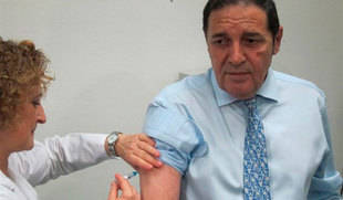 Sanidad anima a vacunarse contra un virus de la gripe que este año podría ser "algo más virulento"