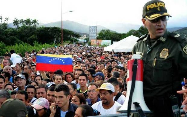 Venezolanos exiliados en Colombia piden hacer plantón mundial por la libertad