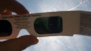 Gafas para un eclipse