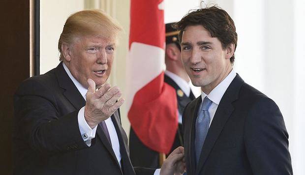 Donald Trump aseguró que podría estudiar un acuerdo comercial con Canadá pero sin México
