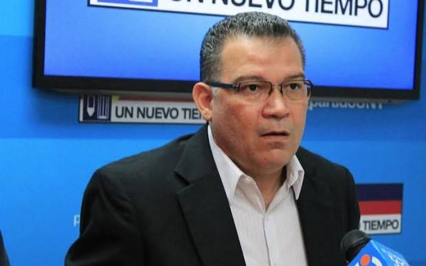 Oposición publica actas sobre 'fraude' electoral en el estado Bolívar