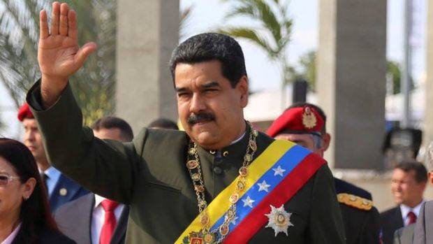 Maduro se detuvo de nuevo en Argelia en su regreso a Estambul