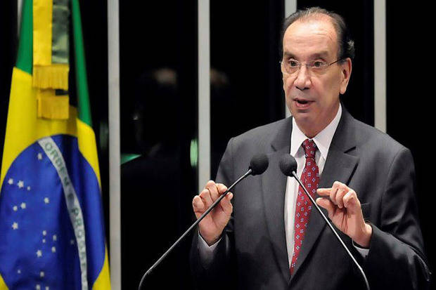 Canciller brasileño dice que Venezuela vivirá anomia con dos constituciones