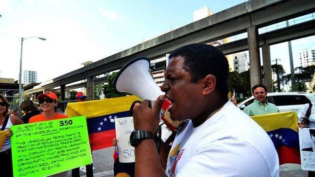 Exilio pide a la fiscal general que acuse a Maduro de violar la Constitución