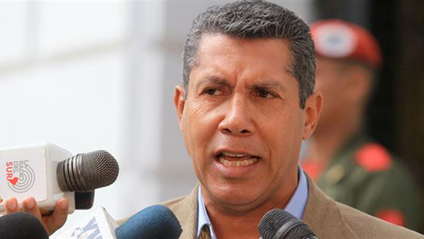 Henry Falcón advierte que negociaciones en Dominicana podrían fracasar