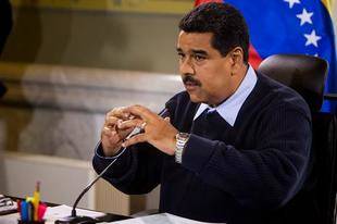 Maduro acusa a "derecha maltrecha" de ataque a estación eléctrica