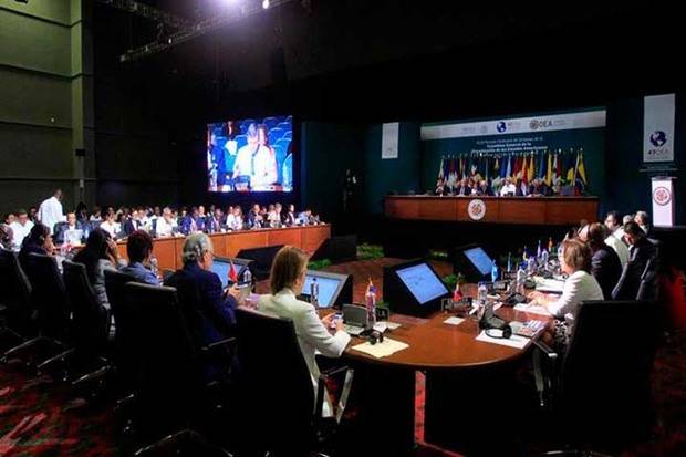 Países de la OEA negocian resolución sobre Venezuela en la Asamblea de Cancún