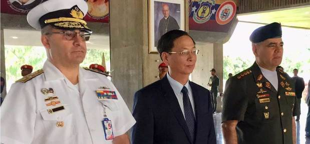 Padrino López recibe este viernes visita oficial de embajadores de China y Vietnam