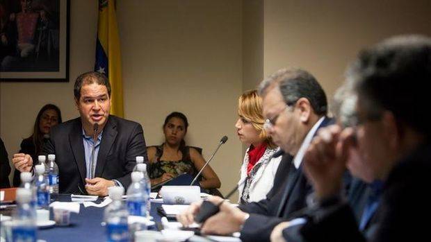 Comisión del Parlamento venezolano investigará supuesta financiación a Podemos