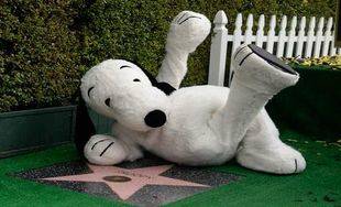 Snoopy ya tiene su estrella en el Paseo de la Fama de Hollywood