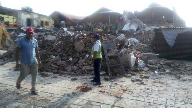 Sube a 35 la cifra de muertos en el sur de México por fuerte terremoto