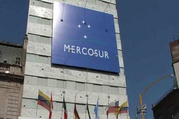Brasil dice que Venezuela aún puede ser expulsada del Mercosur