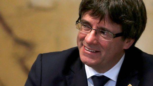 Puigdemont no aclara su futuro pero dice que no busca asilo político
