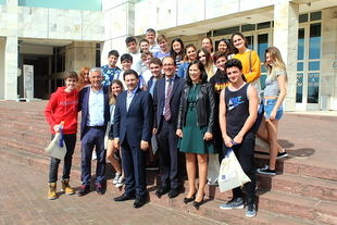 Los alumnos del Santiago Apóstol de Buenos Aires visitaron la Cidade da Cultura