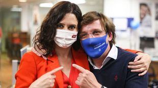 Ayuso gana en Madrid con el PP, pero se queda sin la mayoría absoluta