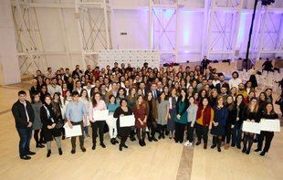 La Xunta de Galicia amplía el plazo de solicitudes de las Becas Excelencia Juventud Exterior