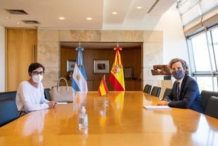 El canciller Cafiero dio la bienvenida a la nueva embajadora de España María Jesús Alonso Jiménez