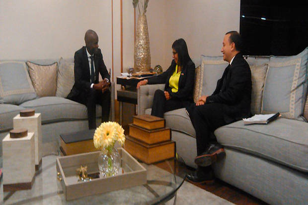 Canciller Rodríguez sostiene reunión con el presidente de Haití