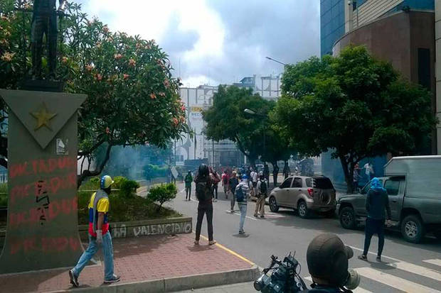 Dispersan con gases varias manifestaciones opositoras en el país