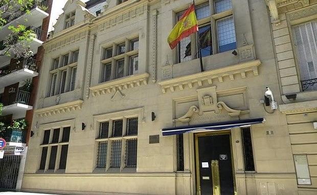  
El CRE solicita “medios URGENTES para hacer frente al colapso del Consulado General de España en Buenos Aires”
 