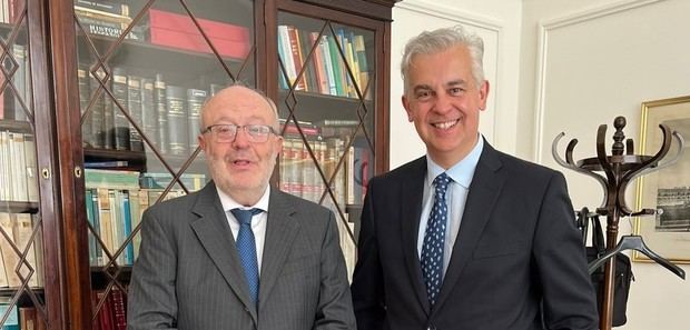 López Dobarro se reunió con el nuevo cónsul general de España