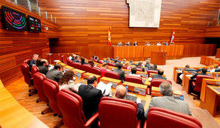 El PP insta al PSOE a pactar la ordenación del territorio y la reforma del Estatuto de Autonomía