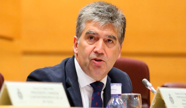 La Junta excusa el error de Cosidó y pide la dimisión de Pedro Sánchez por ser un 