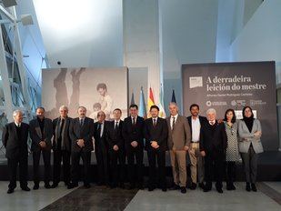 Se firmó el acuerdo para exponer por primera vez en Galicia la ‘Derradeira leición do mestre’ de Castelao