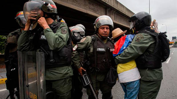 Foro Penal registra 4 mil 400 detenciones durante protestas desde abril