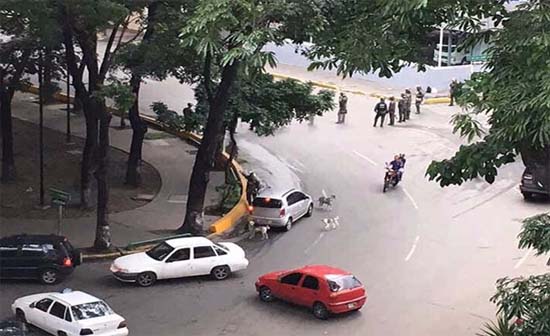 GNB reprime en la plaza Madariaga de El Paraíso este miércoles