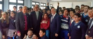 El Embajador Sandomingo visitó las instalaciones del Centro Galicia y del Instituto Santiago Apóstol