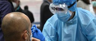España suma 47.095 contagios y 909 fallecidos en el fin de semana con más muertos desde la primera ola