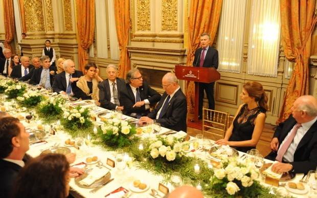Macri inauguró el Foro Iberoamérica con una cena en el Teatro Colón de Buenos Aires
