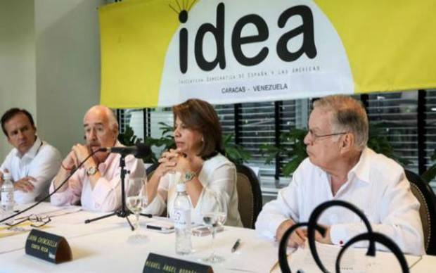 Expresidentes de IDEA respaldan “clara visión” de Almagro sobre Venezuela