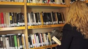 Un Bibliobús especial en Sevilla la Nueva y otros municipios para afectados por incendios