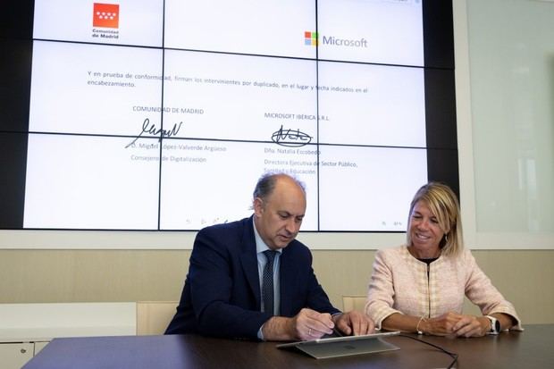 Madrid y Microsoft renuevan su alianza para potenciar la educación digital y el uso seguro de la IA
