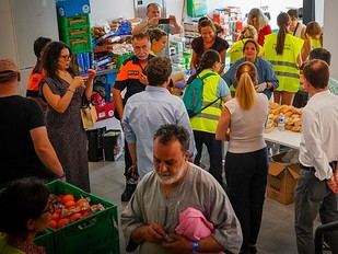 Las Rozas recibe a más de 300 evacuados por incendios en La Marazuela