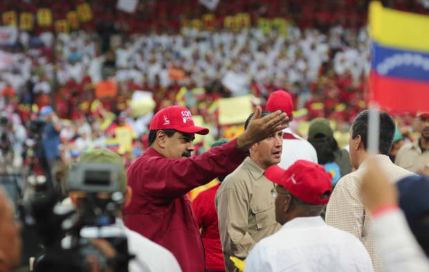 Maduro acusa a la fiscal general de liderar a opositores a la Constituyente