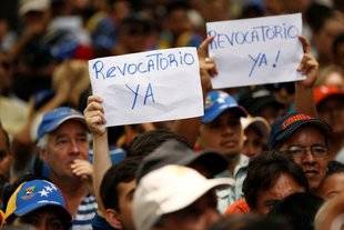 Oposición espera por el CNE para avanzar hacia el referendo revocatorio