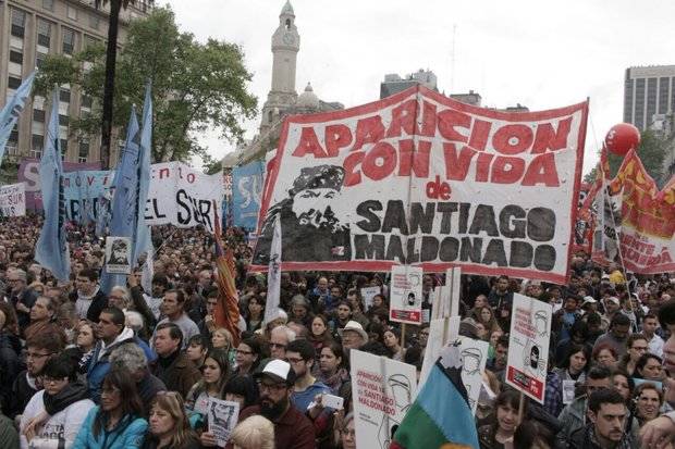 Más de cien mil personas marcharon pidiendo la aparición con vida de Santiago Maldonado