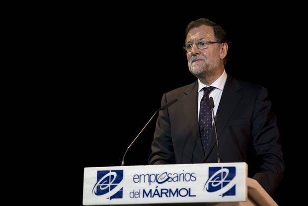 Rajoy se compromete con los empresarios de Macael para que 'tengan facilidades' y conseguir 2 millones de empleos si gana