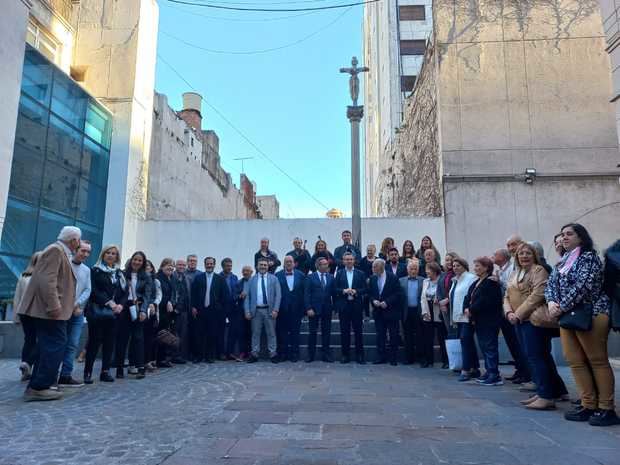 El Ministro de Sanidad de España fue recibido en el Centro Galicia por la colectividad