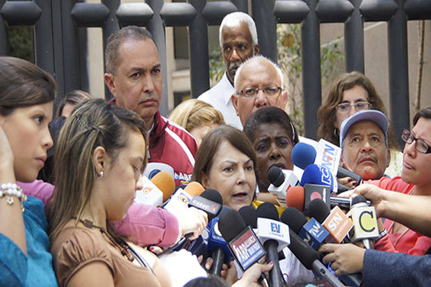 Familiares de Antonio Ledezma niegan liberación en las próximas horas