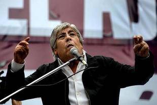 Moyano advirtió que “el tiempo de salir a pelear no está muy lejano”