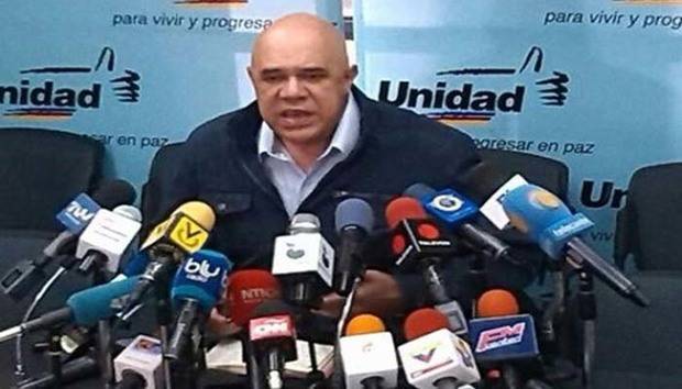 Oposición venezolana reitera negativa a firmar acuerdo para comicios