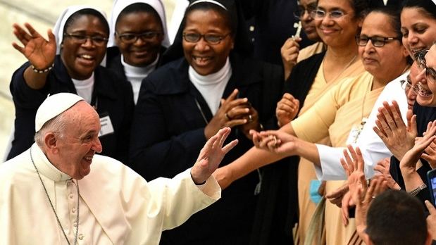 El Papa Francisco abrirá la participación de mujeres en las misas