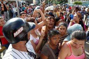 Sube la tensión en Venezuela: “Queremos comida”, reclaman en las colas