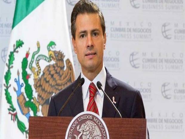 Peña Nieto plagió parte de su tesis universitaria, según una investigación