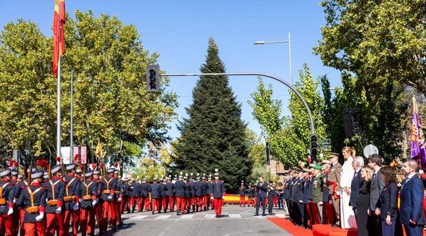 Pozuelo de Alarcón celebra un emotivo Homenaje a la Bandera por la Hispanidad