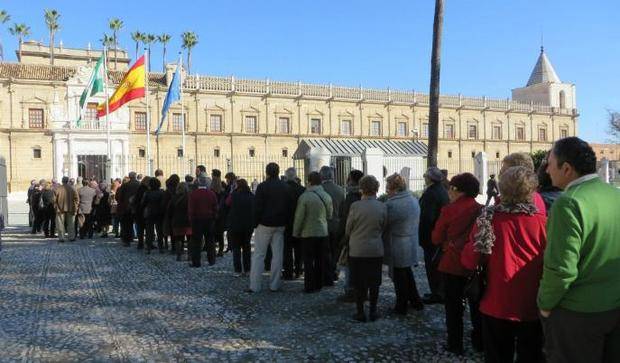 El Parlamento celebra su tradicional Jornada de Puertas Abiertas este sábado en la víspera del 28F